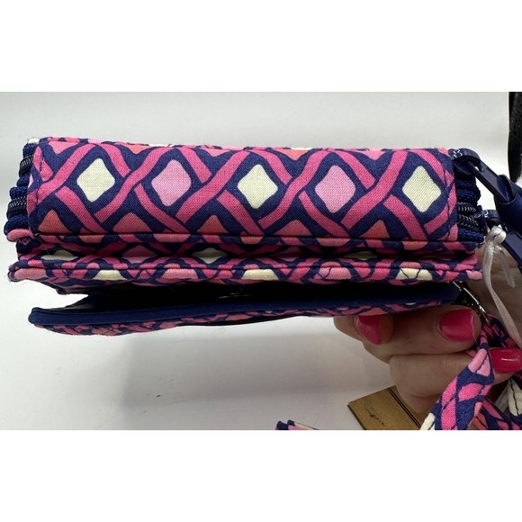 Vera Bradley ~ All In One Crossbody ~‎ Katalina Pink Diamonds ~ New with Tags - Picture 5 of 10